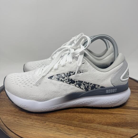 Brooks Ghost 16 White Women's Running Shoes Sneakers 1204071B147 Size 9B - Picture 4 of 12